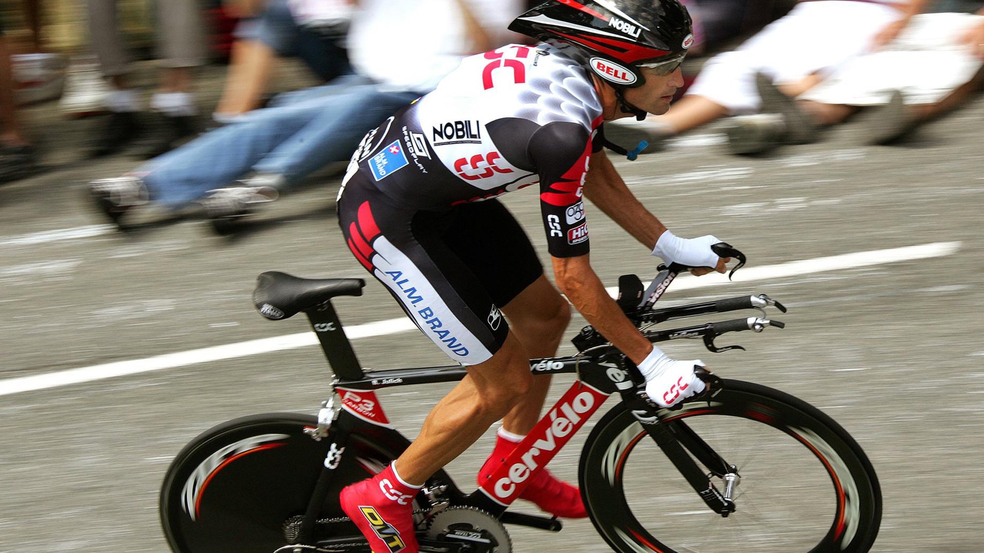 _运动休闲时尚:运动穿搭新趋势_,运动服装穿搭